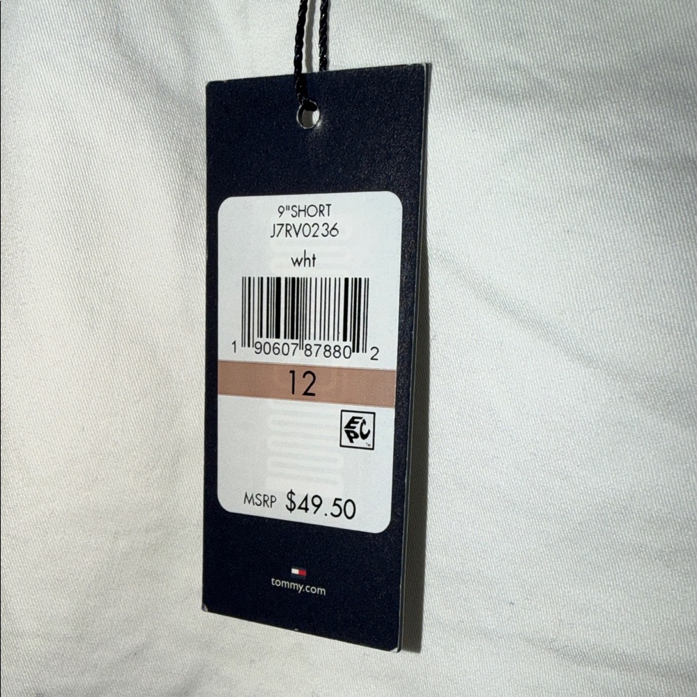 Tommy Hilfiger White Flat Front Women’s Shorts-12 - Picture 4 of 4